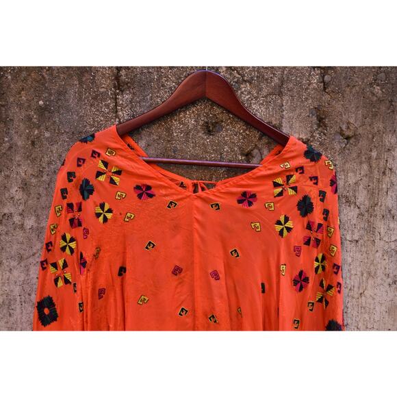 Free People Embroidered Peasant Boho Top – Size Medium - Picture 3 of 4